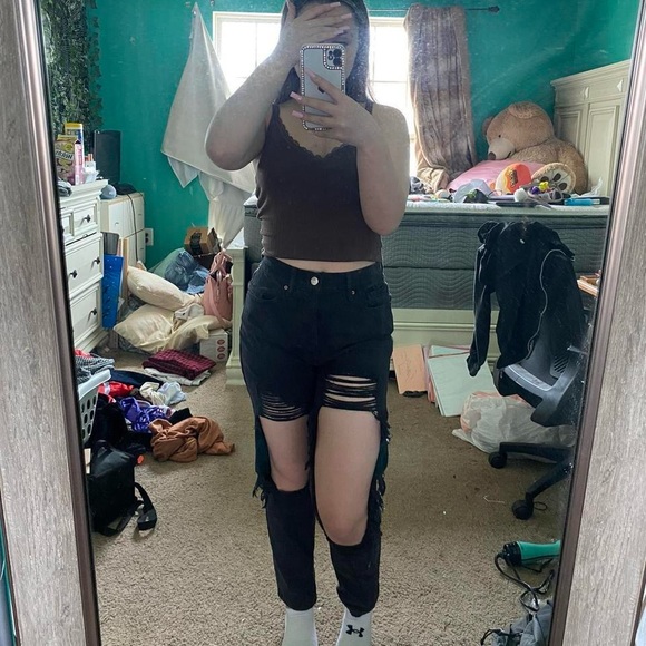 PacSun Denim - black mom jeans with knee rips, barely worn, in good condition, high waisted.